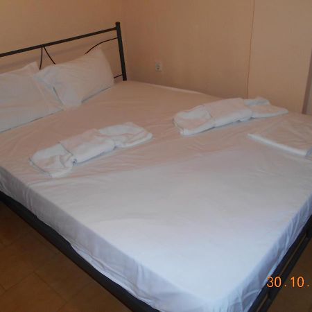 Melios Rooms Petalídhion Eksteriør billede
