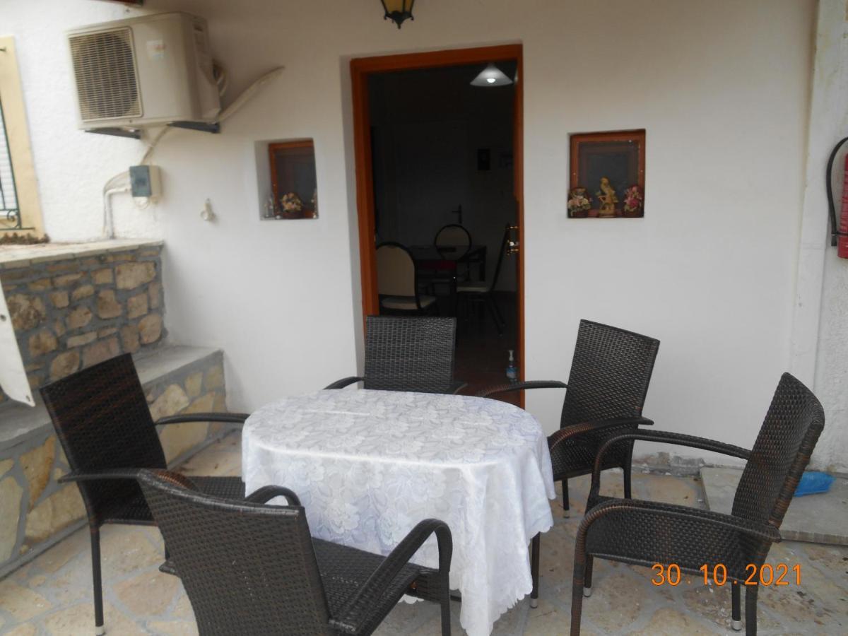 Melios Rooms Petalídhion Eksteriør billede
